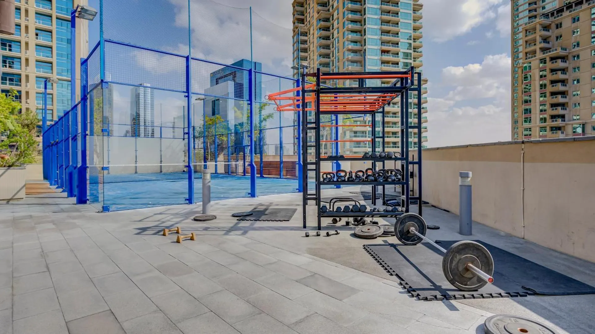 Serene 1Br Escape With Pool & Gym Access Dubai Apartment