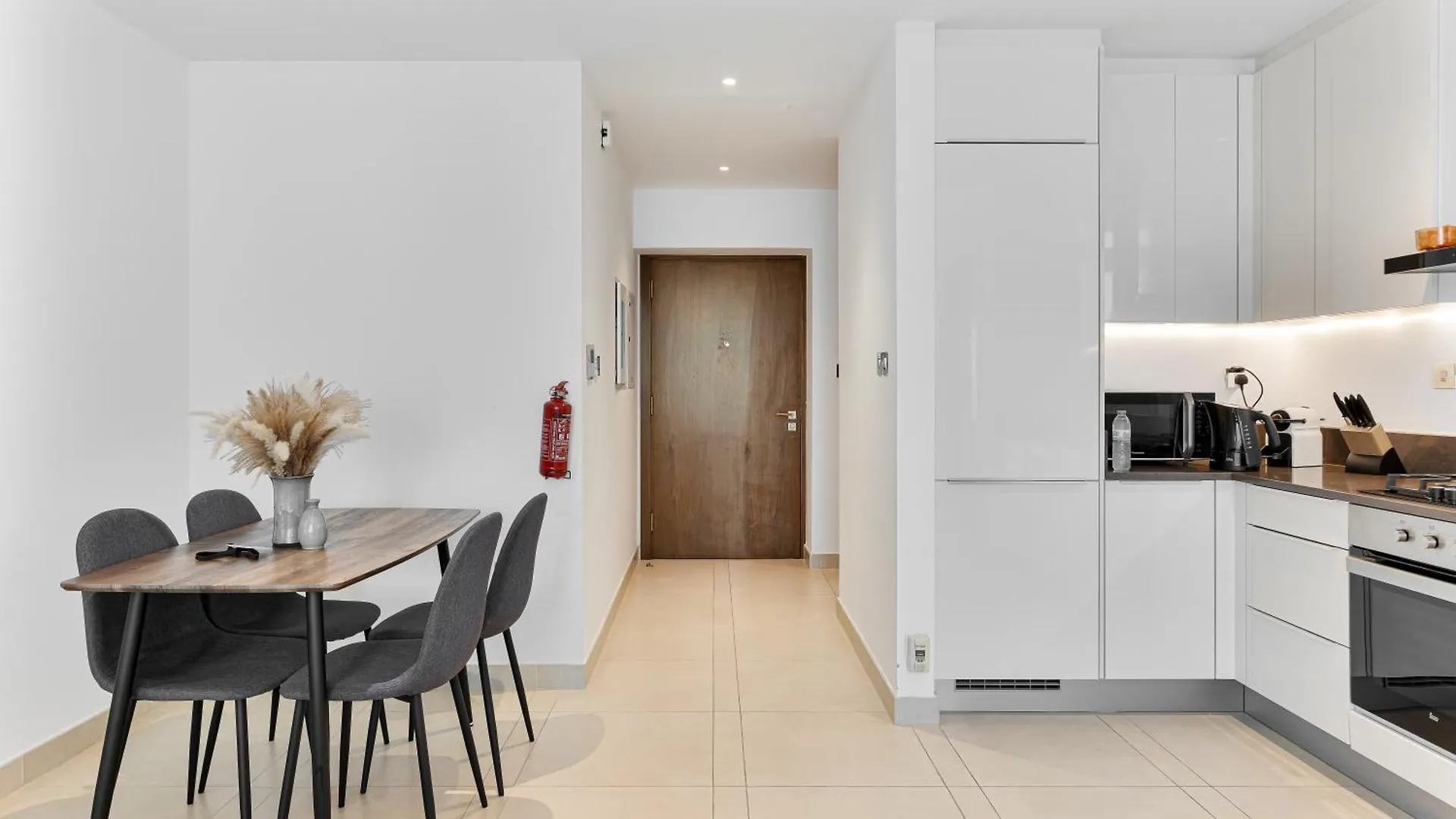 Apartament Serene 1Br Escape With Pool & Gym Access Dubaj